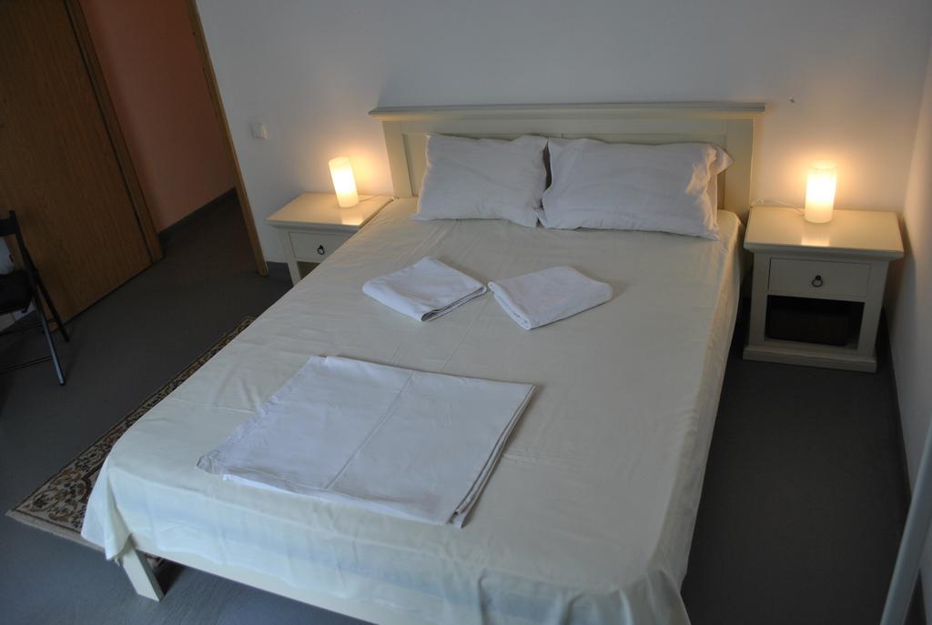 Vogue Hostel Bucharest Luaran gambar