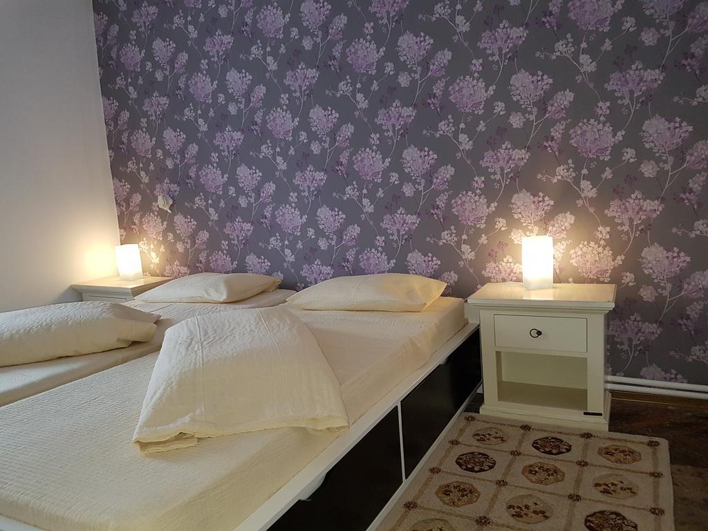 Vogue Hostel Bucharest Luaran gambar